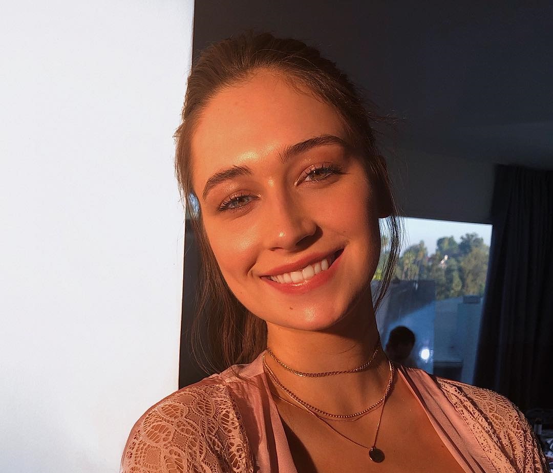 Elsie hewitt 37 фигура, волосы, тело, грудь, ноги, руки