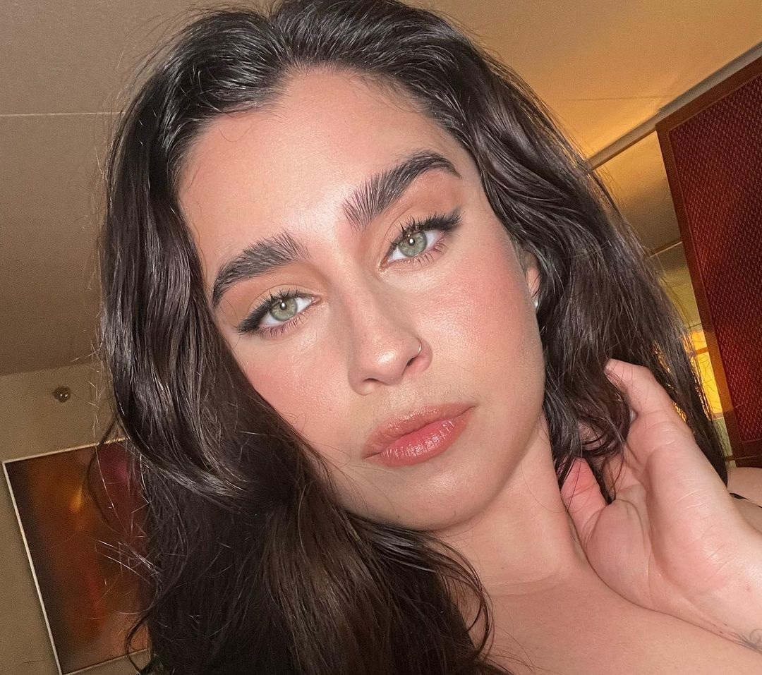 Lauren jauregui 15 фигура, волосы, тело, грудь, ноги, руки