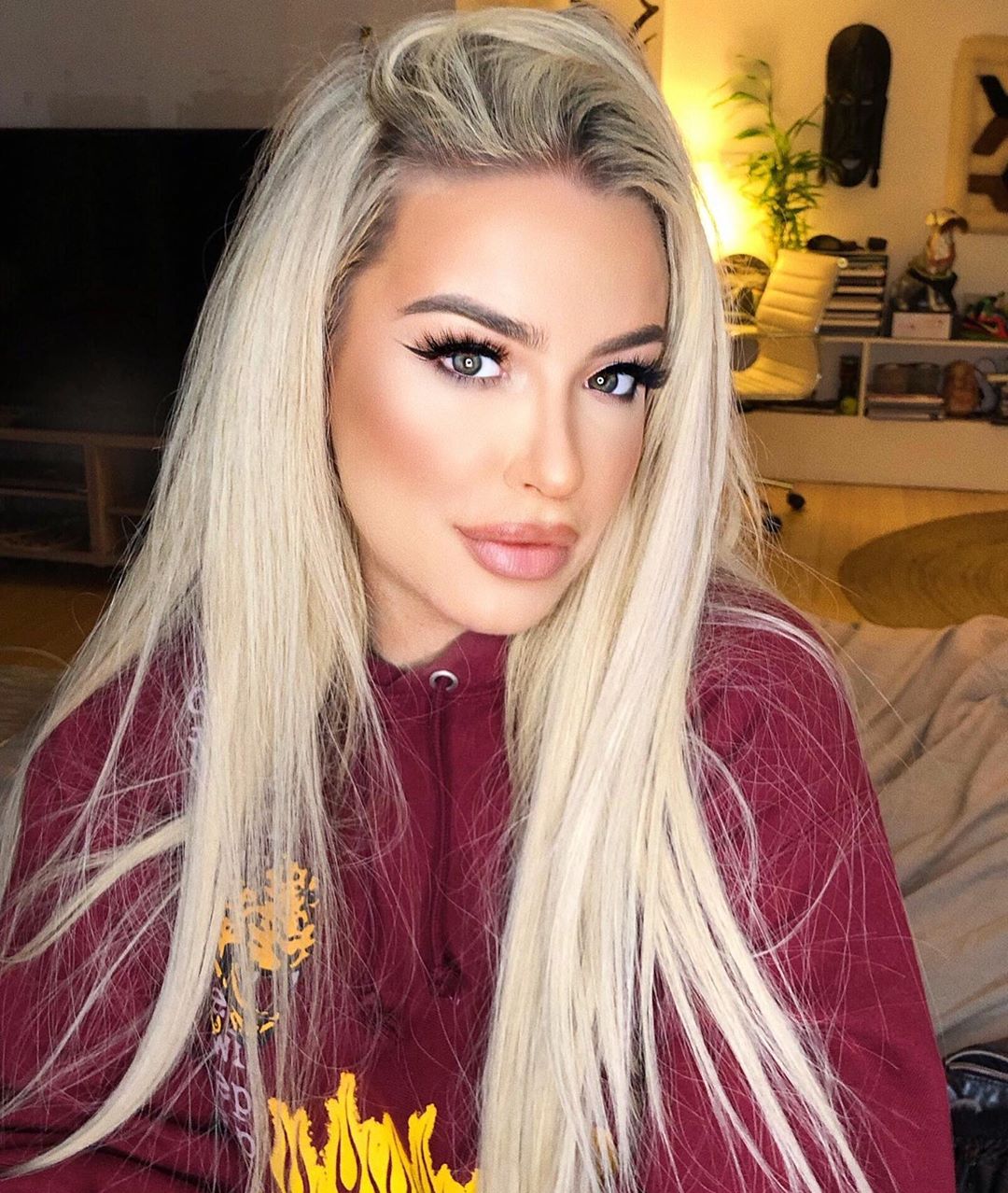 Tana mongeau 9 фигура, волосы, тело, грудь, ноги, руки