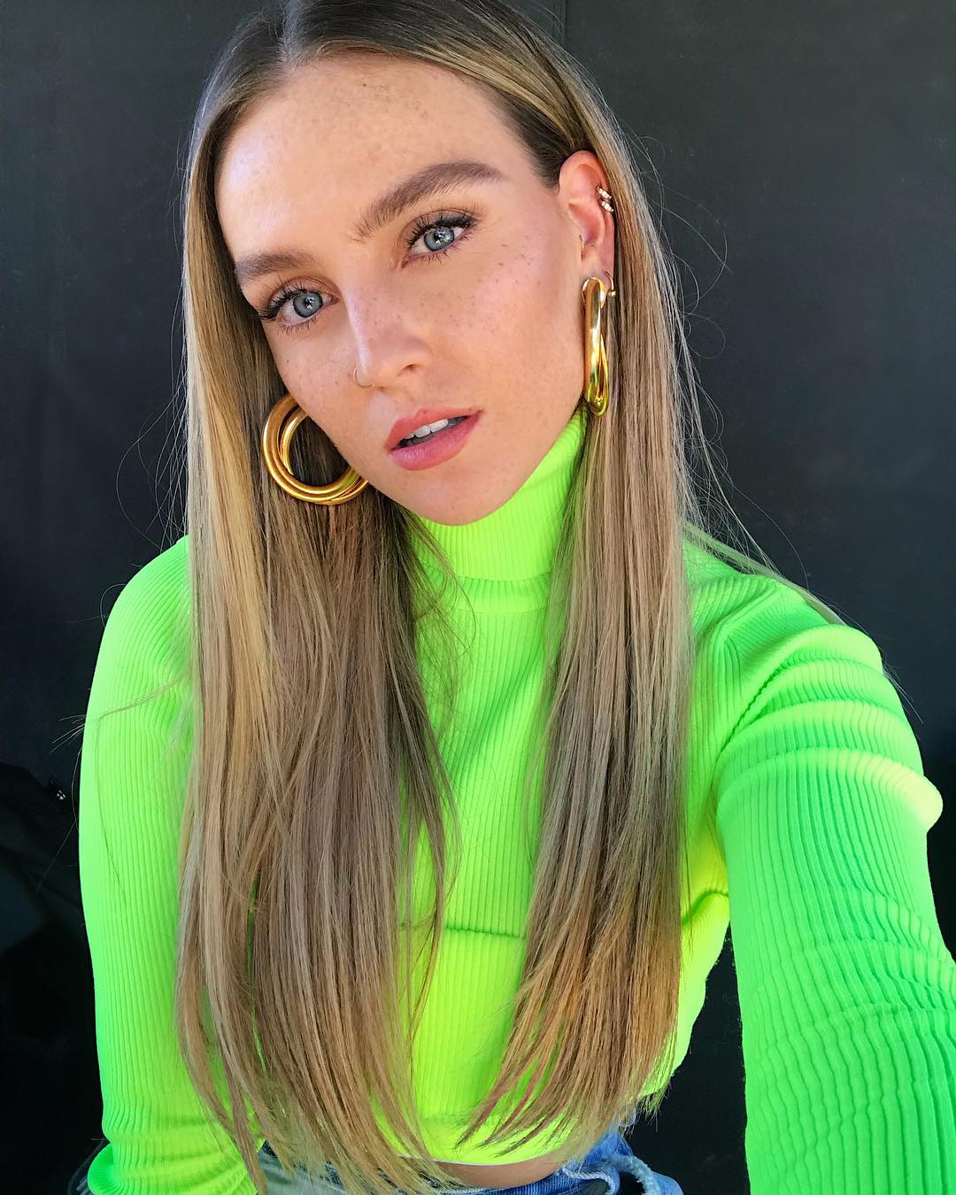 Perrie edwards 7 фигура, волосы, тело, грудь, ноги, руки