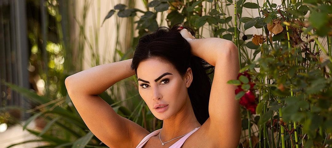 Katelyn runck 37 фигура, волосы, тело, грудь, ноги, руки